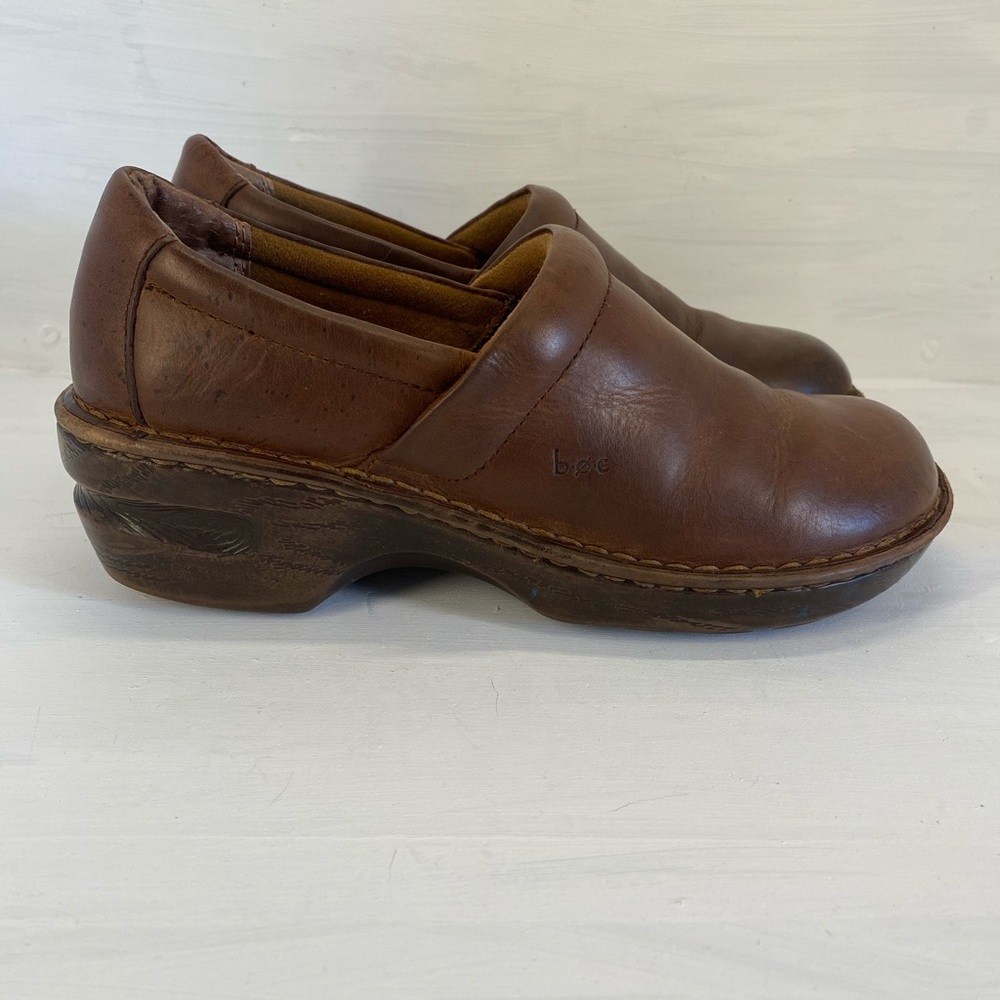 BOC Born Womens Brown Leather Slip On Size 8.5